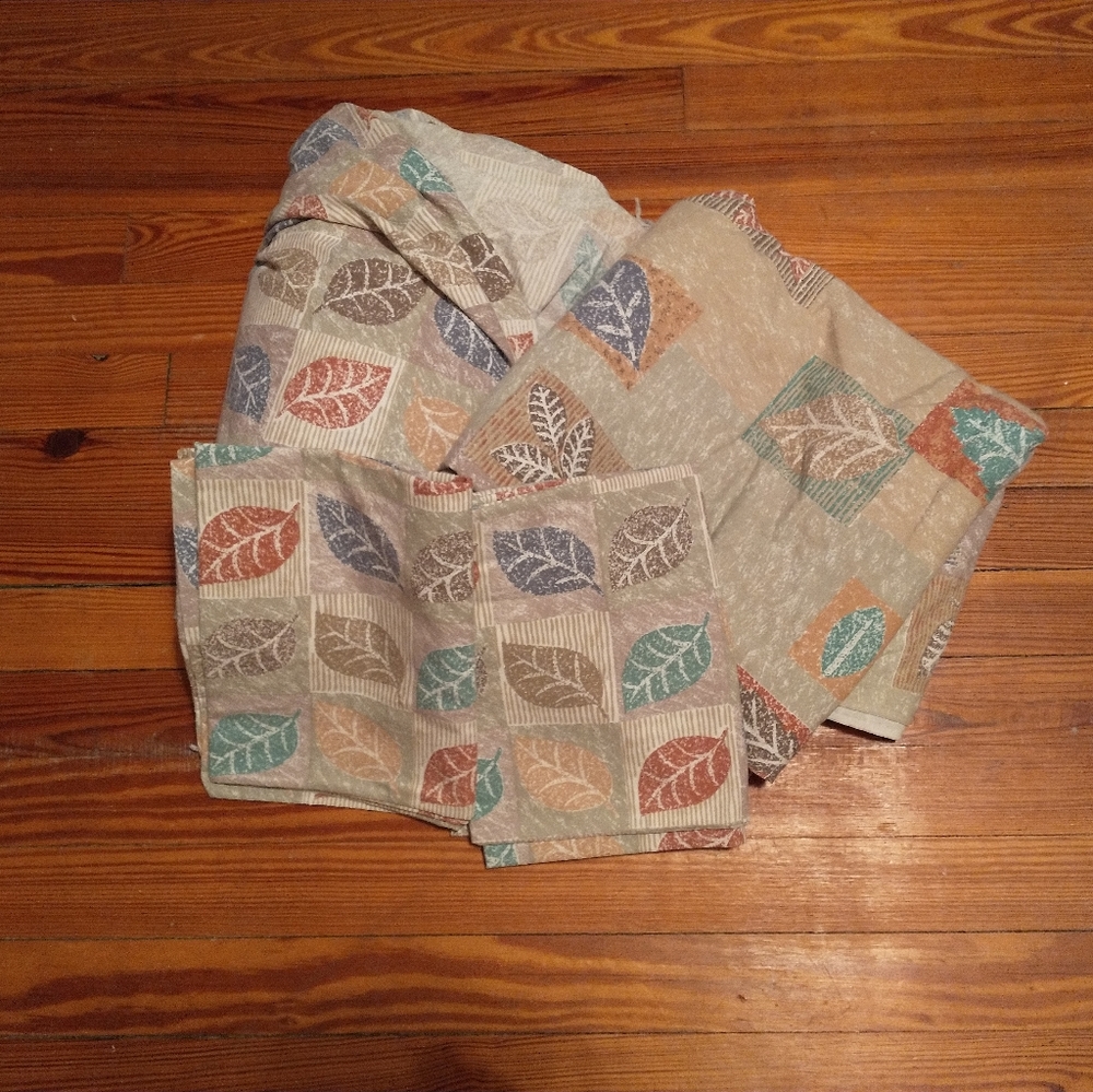 Queen Bed Sheets with 2 Pillow Cases